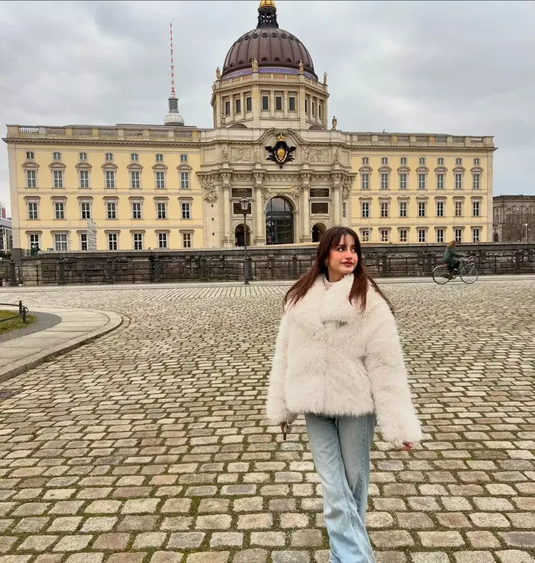 Məlahət qızı ilə Almaniyada