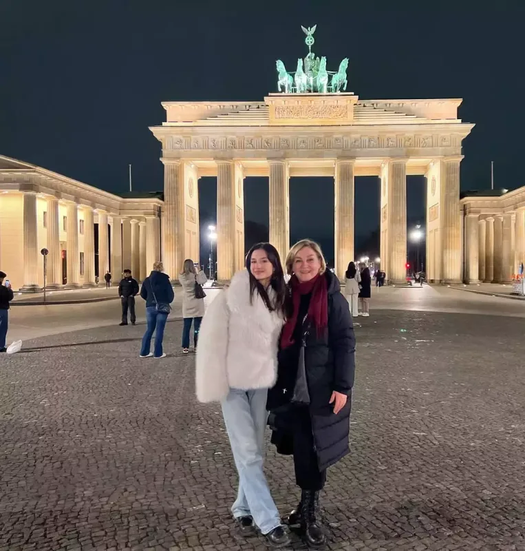 Məlahət qızı ilə Almaniyada