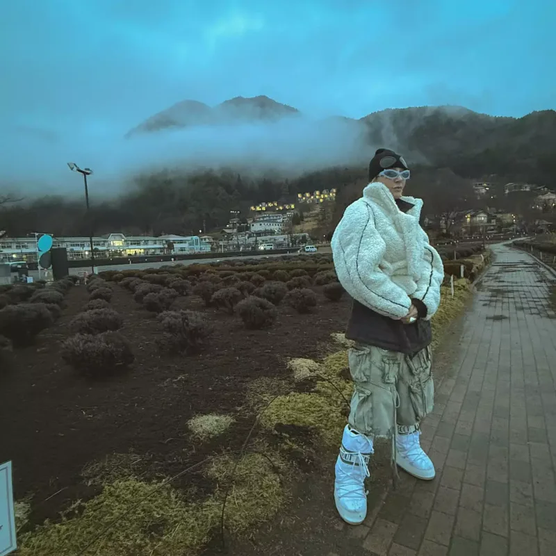 Hande Yener Yaponiyada...