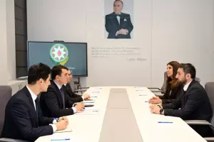 Adil Kərimli dördüncü “Yüksəliş” müsabiqəsinin qalibi ilə görüşüb