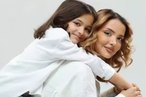 “Sən mənim güzgümsən” - Ayseldən qızına