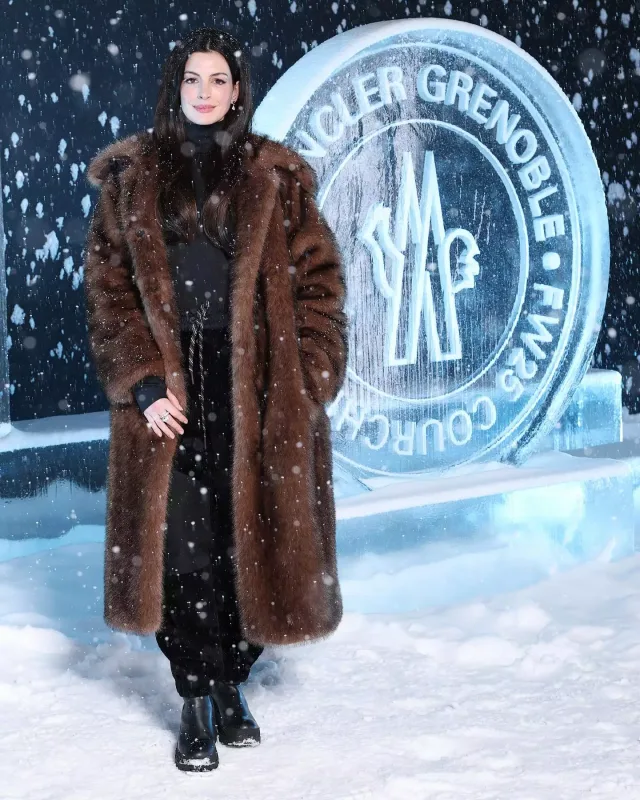 Alp dağlarında moda nümayişi!