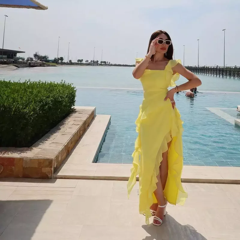 Üzellə Ülviyyədən Dubay şəkilləri