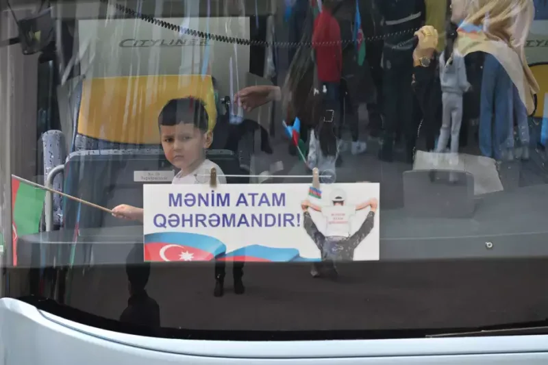 Leyla Əliyeva bayramı şəhid övladları ilə keçirdi - Fotolar