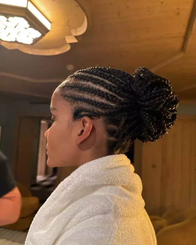 Vinsent Kassel sevgilisi və oğlu ilə belə dincəlir