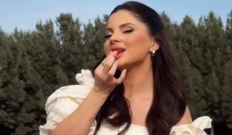 Aynişandan ad günü videosu