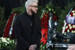 Kirkorovun atası ilə vida mərasimi