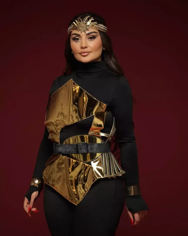 Şəbnəmdən qəribə fotosessiya