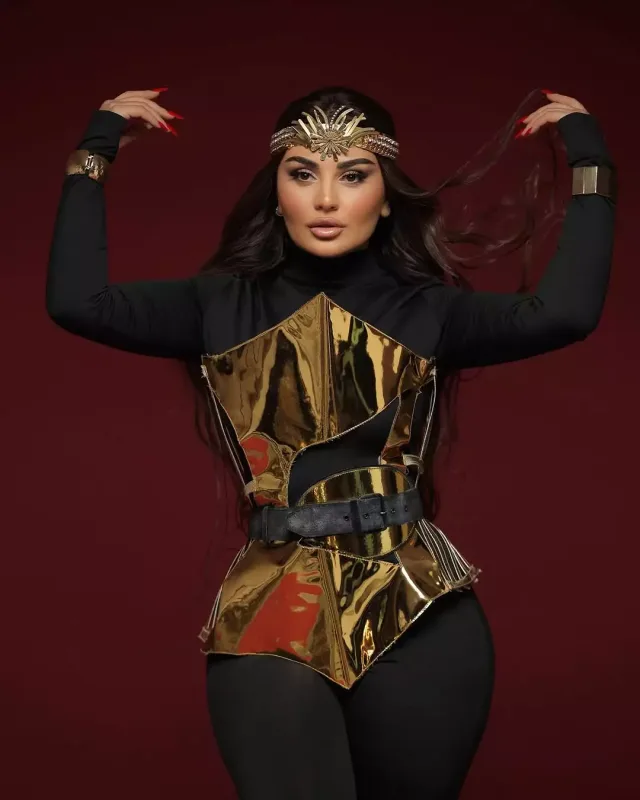 Şəbnəmdən qəribə fotosessiya