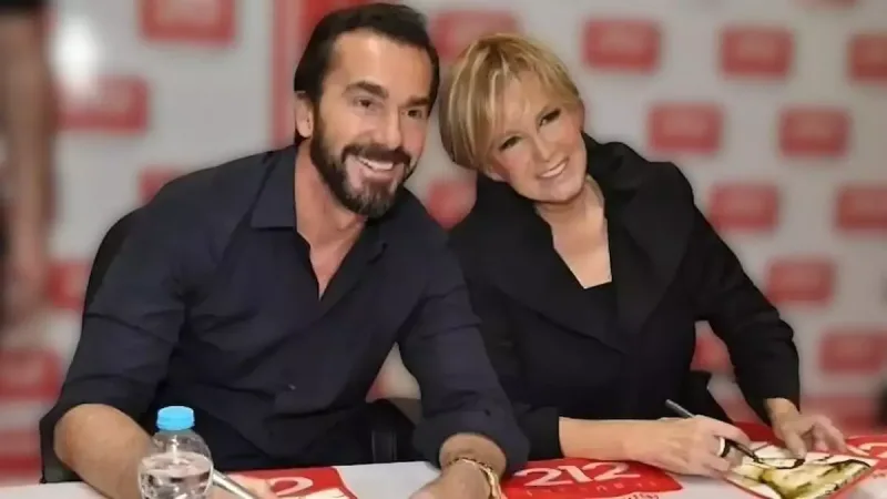 İlker İnanoğlundan anası Filiz Akına vida…