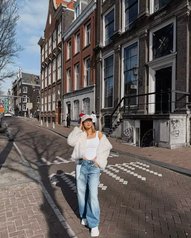 Ayselin Amsterdam gəzintisi