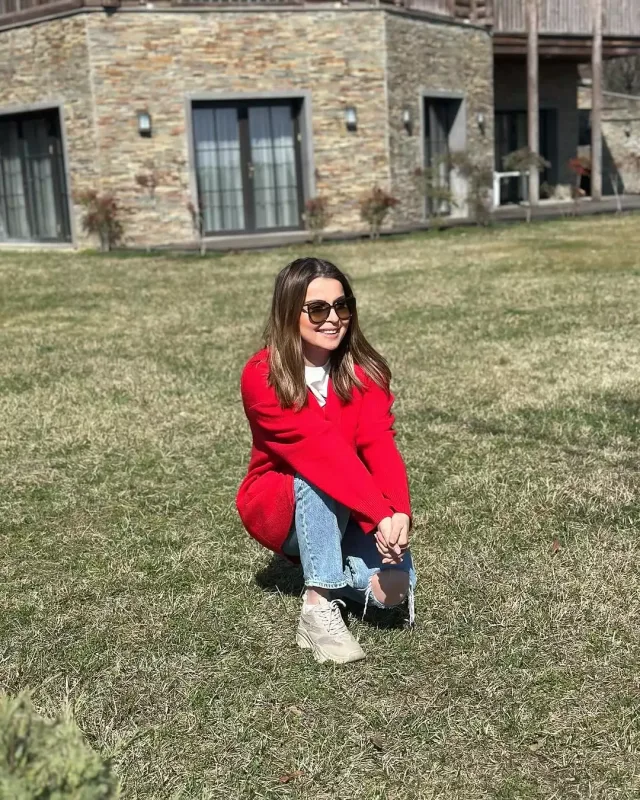 Sevda ilk dəfə qızının üzünü göstərdi