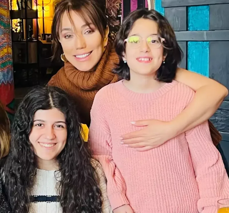 Lalə uşaqlıq fotolarını paylaşıb, bunları yazdı