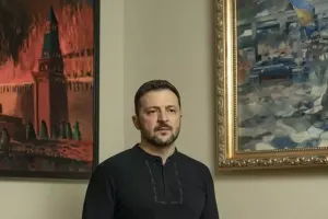 Zelenski otağında yanan Kremlin rəsmini asıb