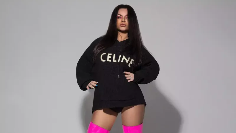 Sinə əməliyyatından sonrakı halını paylaşdı