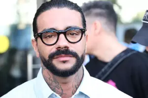 Erməni iş adamı Timatidən 2 milyon tələb edir!