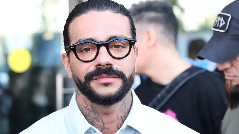 Erməni iş adamı Timatidən 2 milyon tələb edir!