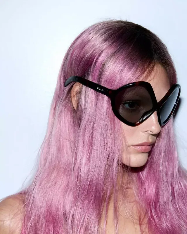 Di Kaprionun sevgilisindən yarıçılpaq pozalar