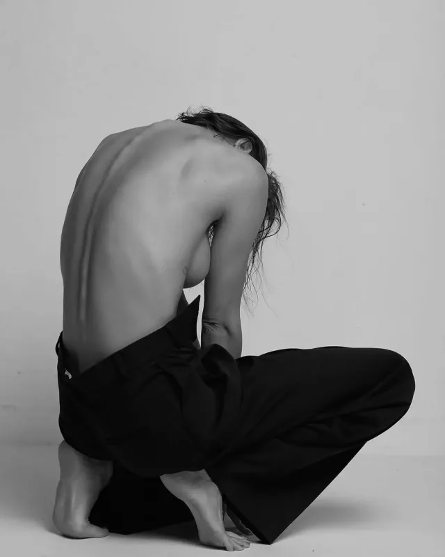 Timatinin sevgilisi yarıçılpaq fotolarını paylaşdı