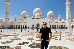 Mənsum İbrahimov Şeyx Zayed məscidində