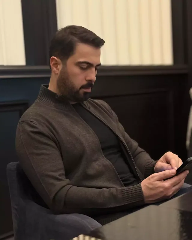 “Əsən ruhum isindi, biz tutanda əl-ələ...”