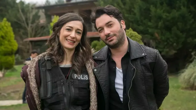 “Arka Sokaklar”a yenidən vida edir