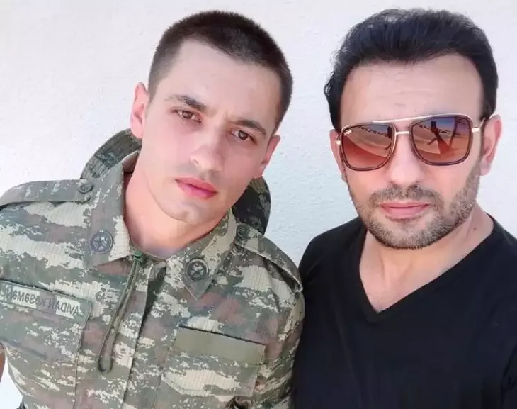 “Kişi rolunu oynamaq mümkündür, kişi olmaq…” - Araz Kəsəmənlidən qardaşına!