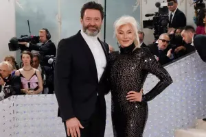 Keçmiş arvadı aktyorun 250 milyonunu əlindən almaq istəyir