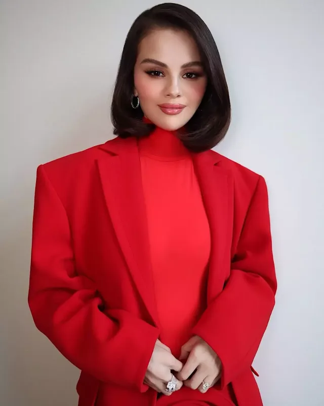 Geyimindən çox arıqlaması müzakirə yaratdı