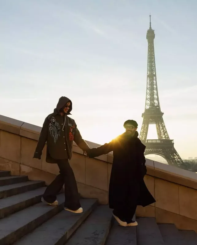 21 yaşlı sevgilisi Timatidən hamilədir?