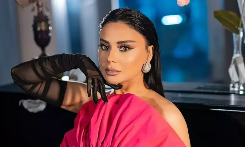 Dubayda istirahətdə olan Vüsalənin başına iş gəldi