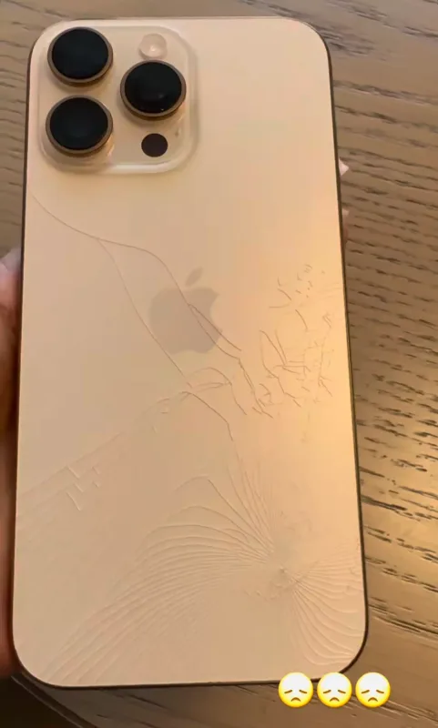 Dubayda istirahətdə olan Vüsalənin başına iş gəldi