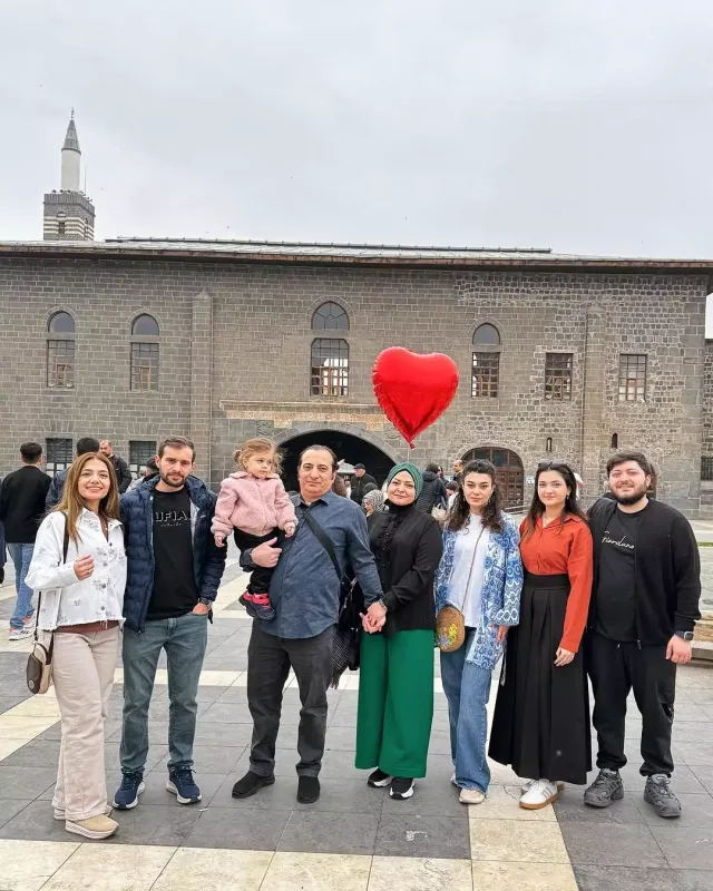 Natiq Şirinov ailəsi ilə Diyarbakırda