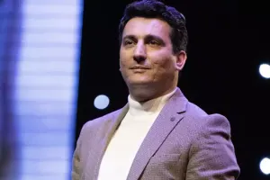 “Şairlərin cırıb atdıqları meyxanaçıların ən yaxşı misrasından üstündür”