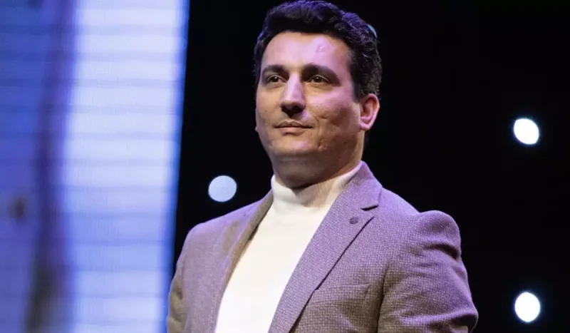 “Şairlərin cırıb atdıqları meyxanaçıların ən yaxşı misrasından üstündür”