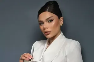 Aysun bir aya bu qədər pul qazanır -  VİDEO