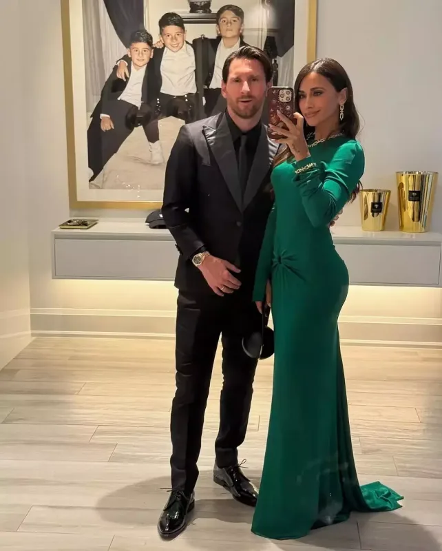 50 illik yubileyini ailəsi ilə Mayamidə keçirdi - FOTOLAR