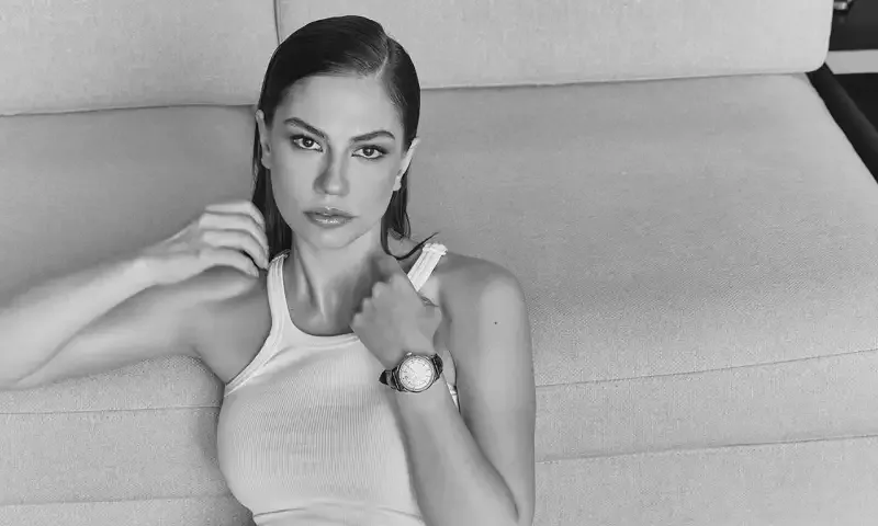 Sevgilisi Demetlə şəklini paylaşdı