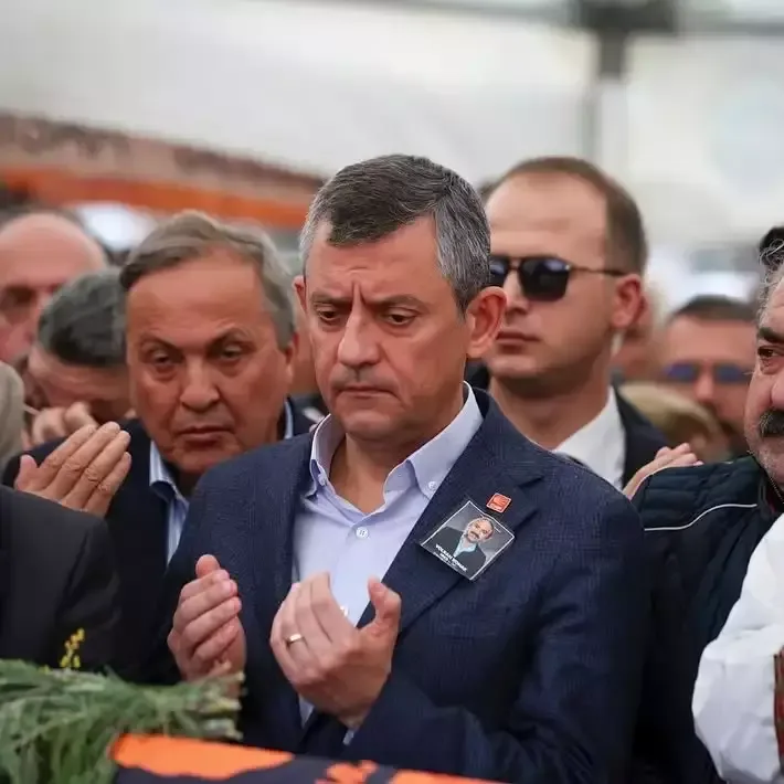 CHP sədri Volkan Konakın dəfn mərasimində