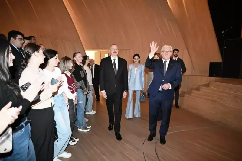 Prezidentlər konsertdə - Video