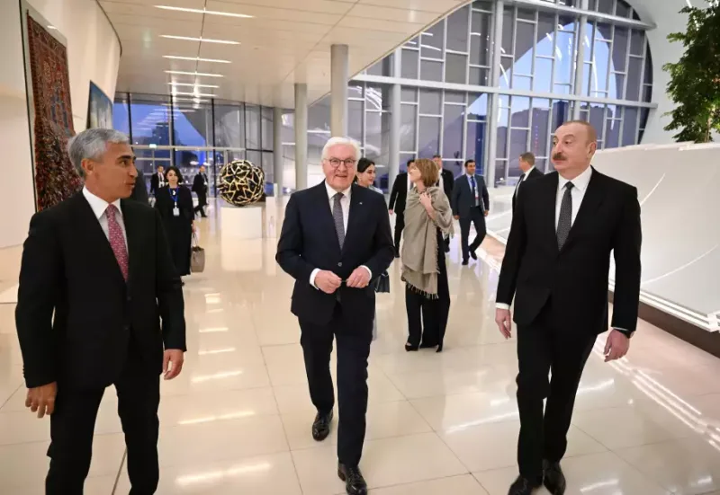 Prezidentlər konsertdə - Video