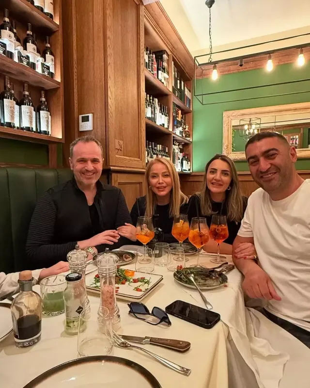 İradənin ailəsi ilə İtalya tətili