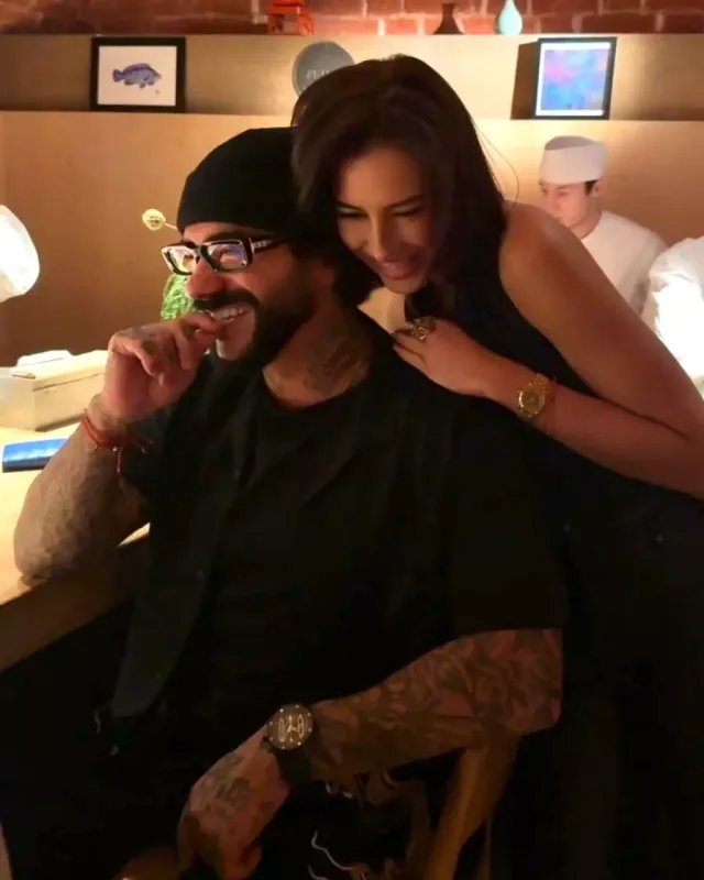 Hamilə olduğu deyilən sevgilisi Timati ilə yeni fotolarını paylaşdı