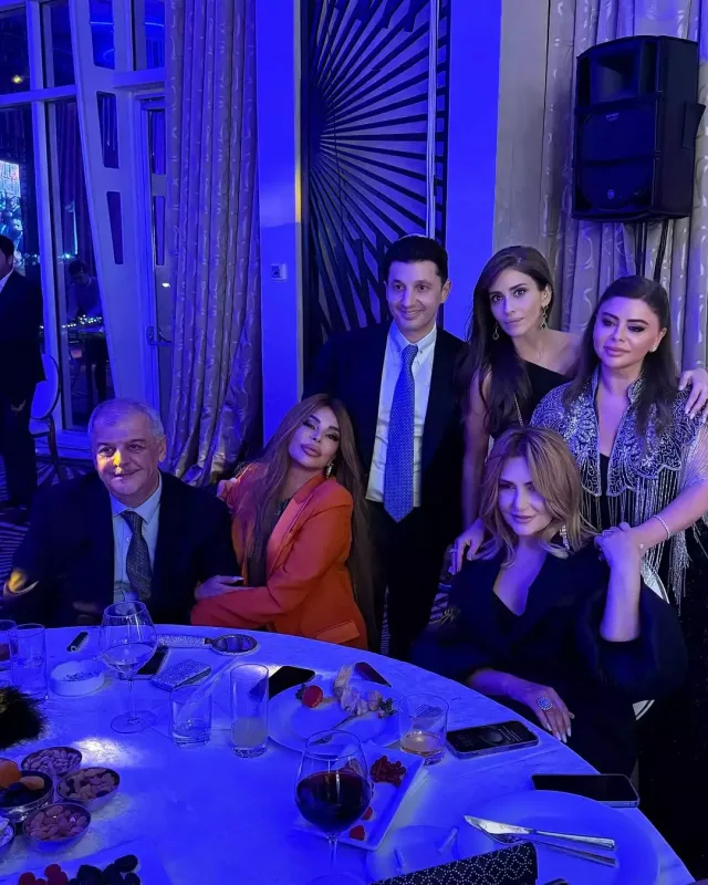 Məşhurlar Xəyyamın oğlunun kiçik toyunda