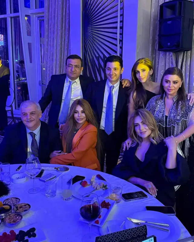 Məşhurlar Xəyyamın oğlunun kiçik toyunda