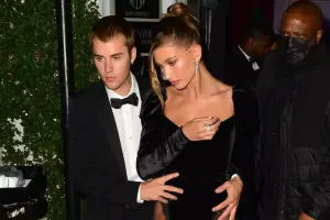 Heyli Castin üçün dua istəyir...