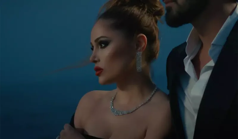 Nigar Camaldan sevgi mahnısı!