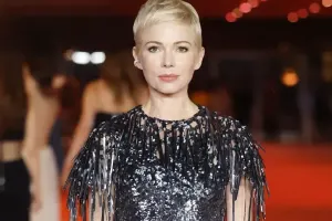 Surroqat anadan dördüncü övladları oldu