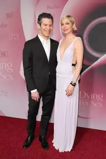 Surroqat anadan dördüncü övladları oldu