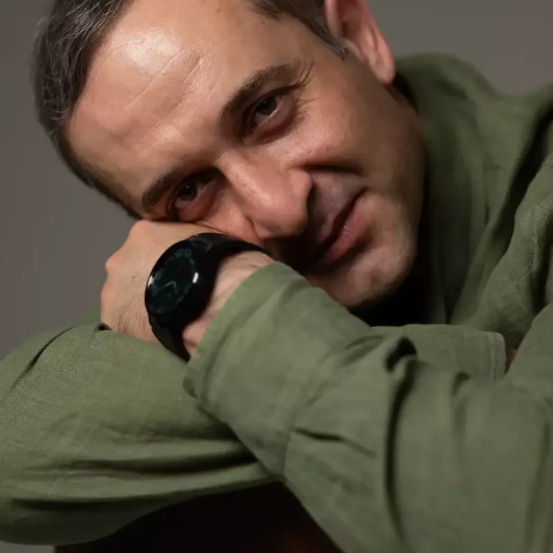 Hikmət 39 yaşı üçün kamera qarşısında